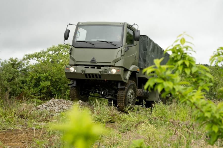  Agrale Marrua AM 41 VTNE 2&frac12;-ton 4x4 2013 года  (фото 5 из 6)